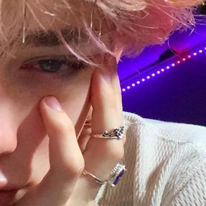 中国男人插继女阴部视频
