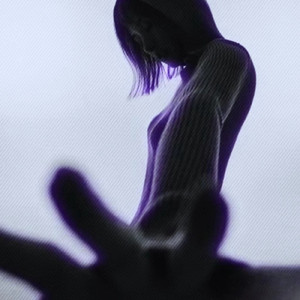 中国男人插继女阴部视频
